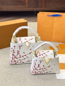 24SS Women's Luxury Designer High Appearance Level Capucines Plum Blossom Bag Women's Handbag Shoulder Bag Crossbody Bag Dinner Bag Makeup Bag Purse 27CM/20CM