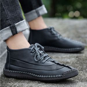 Mode Leder Männer Casual Schuhe Handgemachte Atmungsaktive Rindsleder Mann Bord Schuhe Atmungsaktive Weiche Arbeitsschuhe Designer Casual Herren 38-46