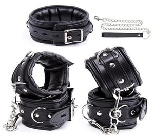 Kit bondage imbottito morbidoPelle nera PU mani s caviglia collare collo Set BDSM Bondage Retraint giocattoli del sesso per coppia Y181024056872453