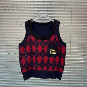 Damen-Strick-T-Shirts, Designer-Strickweste mit Argyle-V-Ausschnitt, schlanke, ärmellose Pulloverweste, modische, klassische, warme Tanktops 70H1