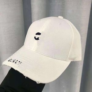 Boll Caps Hat Designer Baseball Cap Design Luxury High End Cap Letter Solid Color Design Beach Travel Birthday Present Christmas Gift Mycket trevlig 2024