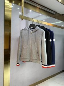 2023 Tasarımcı Fransa Mens Hoodies Moda Markası Kadınlar Lüks Kol Bandı Kapşonlu Sweatshirt Günlük Sokak Hoodie