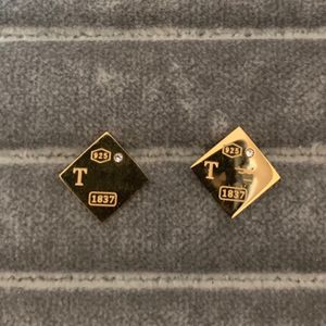 Vintage Designer Original Brand Square T Diamond Stud 316L Stal nierdzewna 18k złota srebrna róża logo logo grawerować miłosne kolczyki dziewczyny biżuteria ślubna