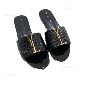 2024 Lyxiga designer Män kvinnors tofflor Sandaler skor Slide Summer Fashion Wide Flip Flops with Box Size