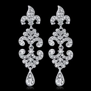 Ny ankomst Luxury Silver Brudörhängen Högkvalitativ Rhinestone Diamond Jewelry Wedding Evening Party Gift Decoration Accessorie4599620