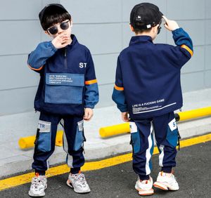 2019 herbst Neue Mode Kinder Junge Casual Kleidung Set Kind Große Tasche Trainingsanzug PulloverHose 2 Stücke Kleidung Sets für jungen 410T6448651