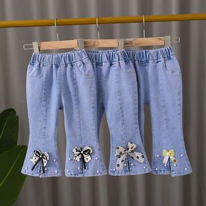 Pantaloni jeans per bambina per abiti primaverili Pantaloni casual svasati per bambini Ragazze Cowboy 240315