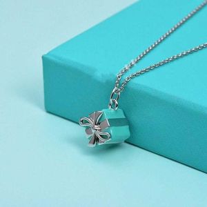 Designer High version gift box collarbone chain female internet celebrity fashion pendant necklace minimalist temperament