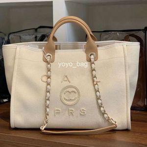Designer bag tote Bag Beach Luxury Large capacity shopping Fashion knit Celebrity Party Multifunctional Gold Chain Pearl
