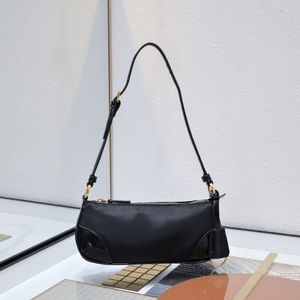 Wysokiej jakości luksusowa torebka na ramię nylonowa torba crossbody trójkąt metal designerka męskie i damskie torby wypoczynkowe torebka podróżna hurtowa