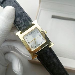 Designer Women Watch luksusowe prezenty dla kobiet dla kobiet męskie ruch kwarcowy ruch wysokiej jakości skórzane kobiety