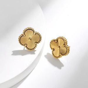 Trifoglio di lusso di alta qualità Moda donna Amore Stud Dimensioni classiche Acciaio inossidabile Coppia Regali Gioielli di design Orecchini di fidanzamento Regalo all'ingrosso per le donne