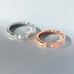 Klusterringar Sterling Sier Inlay Zircon Shell Stone Geometry Open Ring Trending Rose Gold Jewelry for Charm Women Girl Party Gift