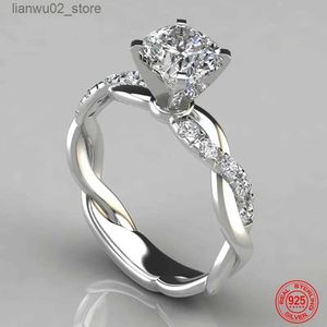Bröllopsringar 925 Sterling Silver AAA White Cubic Zirconia Ring som används för Womens Wedding Jewelry Party Gifts Q240315