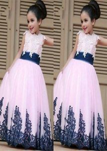 2022 Sweety Pink Navy Abiti da prima comunione Cap Sleeve Applique pieghettato in pizzo Tulle Flower Girl Dress For Wedding Kids Party Prom7359828