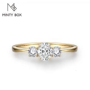 Mintybox K Gold D Color Oval Cut Three Stone Rings Solid 10K 14K 18K smycken för kvinnor Förlovningsring bröllopspresent 240313