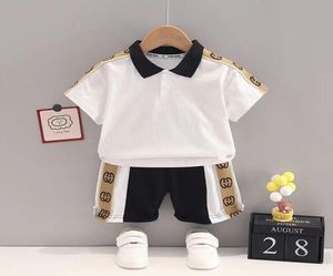 キッズオータム子供服の男の子セットトラックスーツベビーガールズ服カジュアルプリントプリントコットンスーツコスチュームベビー6124186