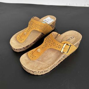 Slippers 2023 Summer Summer slippers womens cork slippers shicly slope slope keel shines toe herringbone santal j240315