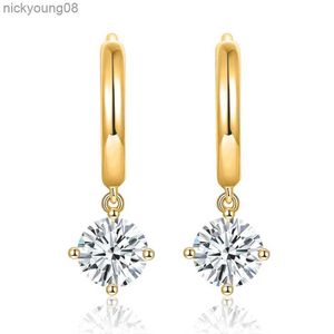 Charm 0.5ct Moissanite Plating Yellow Gold S925 Silver Earrings Women Engagement Stud Earrings Simple Wedding JewelryL2403