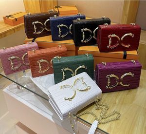 2024 new Handbag PU Leather Chain Bag Women luxurys Fashion Designers Bags Female clutch Classic Women Handbags 22-14-8cm