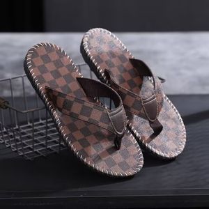 2024 Men's Fashion Flip-Flops Comfortable Soft Sole Non-Slip Outdoor Personality Leisure Play Beach Sandals