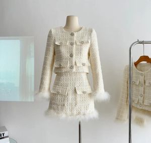 Abiti da lavoro Donna Primavera Autunno Set da due pezzi Elegante piccola fragranza Vento Tweed Outfit Piuma impiombata Giacca corta Cappotto Minigonna