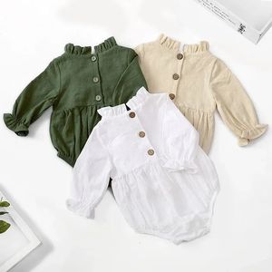 Fashionable baby girl jumpsuit cotton long sleeved pleated baby jumpsuit baby jumpsuit cute newborn clothing 240315