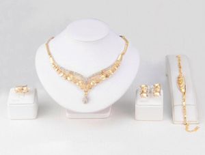 4 Pieces Gold Wedding Jewelry Water Drop Crystal Collarbone Chain Necklace Set Bridal Jewelry Pearls Luxury Bracelets Necklace E6817699