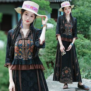 2024 NY National Style Women's Jacquard Heavy Industry broderi V-ringning Cardigan Kontrast Color China-Chic Top+Strap Horse Face kjol