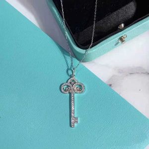 Designer tiffay and co TIFF white gold West diamond crown key pendant necklace minority light luxury celebrity temperament trendy clavicle chain