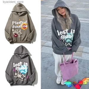 Men's Hoodies Sweatshirts 2023 Fleece Lost In Space Hoodie Men Women Puff Print Plenty Of Sunshine Hoodie Graffiti Sweatshirts High Street Pullovers L240315