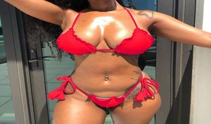 Micro Frill Bikinis 2020 Mujer Red String Swimsuit Kvinnlig Ruffle Badkläder Kvinnor Badare Bindning Swimming Bathing Beach Suit New6911369