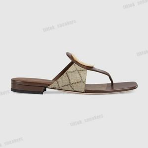 Fashion Blondie Thong Sandal Designer Women Flip-Flop Slippers Läder Flat Bottom Double Beach Shoes Storlek 35-41