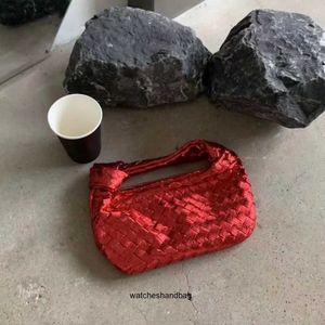 Designer Botegs V Luxury Handbag the knitting hand-held cloud knitting makeup is versatile and the banquet matching shape is also bag