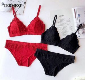 Nuovo set reggiseno senza cuciture per ragazza giovane Set intimo di alta qualità Set lingerie sexy in pizzo Mutandine e reggiseno in cotone rosa vs intimo Y24843222