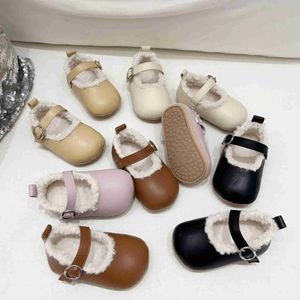 Primi camminatori Inverno Bambini Scarpe piatte in pelle PU per bambini Luce calda per bambini Tutti i giorni Peluche per il tempo libero Scarpe antiscivolo per ragazzi 240315