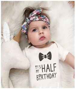 2020幼児の赤ちゃんのボディスーツそれは私のハーフバースデーレタープリント面白いかわいい白い服の子供1歳の誕生日ギフト9220249