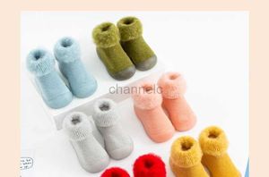 First Walkers Thickened heat high tube new winter padded baby shoes non-slip soft sole shoes 240315