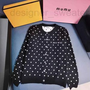 Women's Sweaters Designer Early Spring Versatile Simple Polka Dot Embroidery Net Red Quality Knitted Coat 41KN