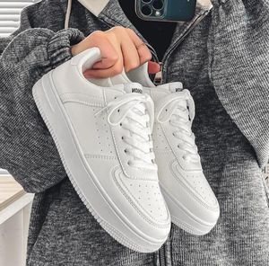 F till Air White Sneakers pojkar billiga platt bekväma skor män casual sport utomhus sapatenis maskulino chaussures för män #7007