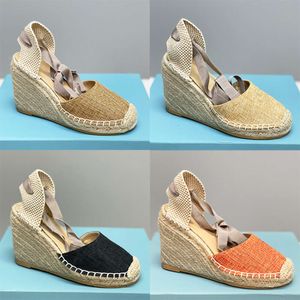 Womens Wedge Sandals مصممة Espadrilles عالية الكعب من منصة الجلود الكعب الكاحل الدانتيل صيف شاطئ الأحذية غير الرسمية مع صندوق 536