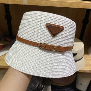 Projektantka luksusowa designerka designerka słomy kapelusz moda trawa blaid sunhat dla mężczyzn Kobieta szerokie czapki grzbietowe letnie czapki wiadra na zewnątrz czapki plażowe 3 kolory CL0V 7EYX