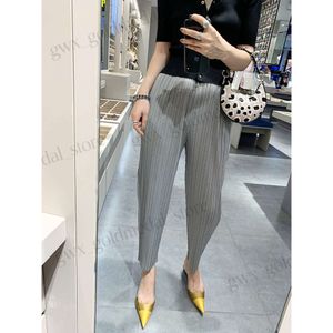 Lssey Miyake Designer Pant Pant Pants Bants مستقيمة للنساء ، ملاءمة فضفاضة ، سراويل مطوية الحياة الكاملة للميكي ، سراويل طويلة الساق الطوي