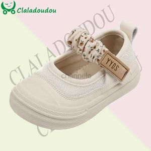 First Walkers Claladoudou 2024 nuove scarpe da bambino per la primavera in pelle da bambina scarpe con dita dei piedi suola morbida per scarpe da bambino all'aperto camminatore scarpe per bambini 240315