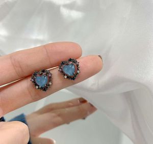 Stud Earrings 2022 Black Frame Baby Blue Zircon For Woman Beautiful And Elegant Contrast Color Heart Ear Clip Jewelry Wholesale