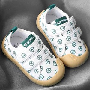 Primeiros caminhantes primavera verão sapatos para crianças graffiti criança primeiro walker respirável menino menina tênis sola macia casual crianças sapatos esportivos CSH1194 240315