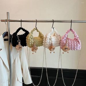 Axelväskor koreanska ins bubbelväska med hänge vikta underarm enkel duk handväska kvinnor lätt kedja crossbody