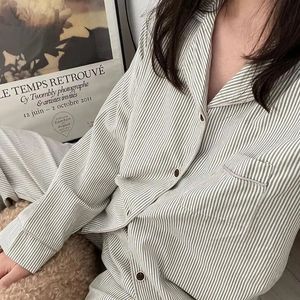 Style Ins High-end minimalistyczna koreańska wersja koreańska piżama dla kobiet jesiennych domów noszenie spodni z długim rękawem Zestaw domu 240313