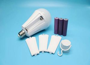E27 15W inomhusljus 3 batterier LED EMPROMNECY -glödlampa Energibesparande lampor 85265V LED Intelligent lampa hänger 3600AH1108633