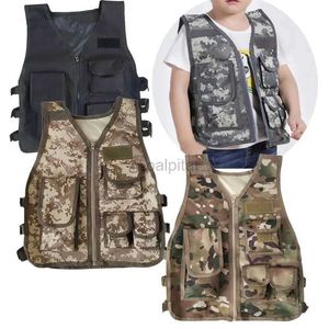 Taktiska västar Kids Summer Camping Training Camouflage Vest Tactical Vest Bulletproof Kids Outdoor Performance War Game CS Hunting Vest 240315